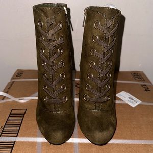 Olive booties